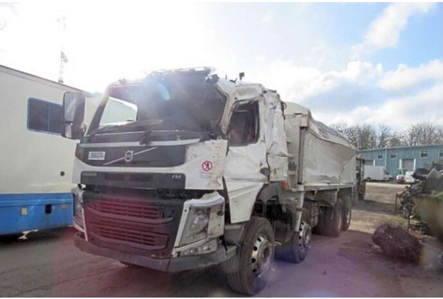 Volvo - Camião basculante: foto 1 Volvo - Camião basculante: foto 1