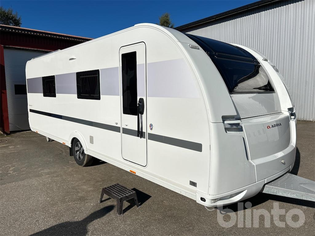 ADRIA Alpina 663HT - Caravana: foto 3 ADRIA Alpina 663HT - Caravana: foto 3