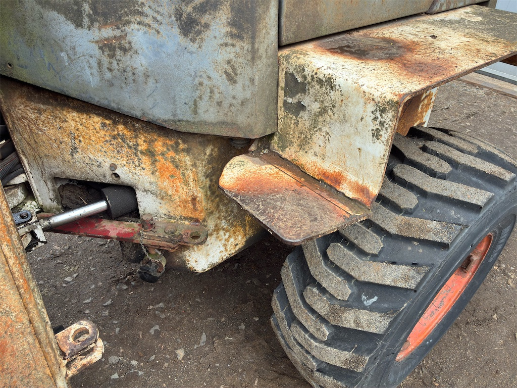 Pá carregadora de rodas Bobcat 2400: foto 14