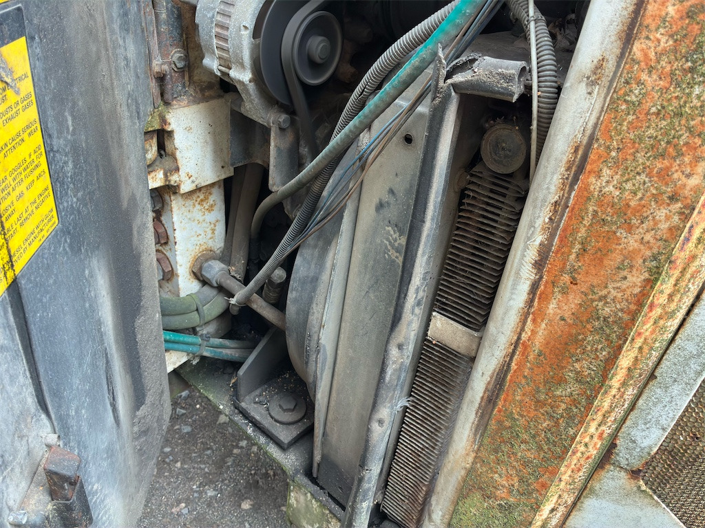 Pá carregadora de rodas Bobcat 2400: foto 50