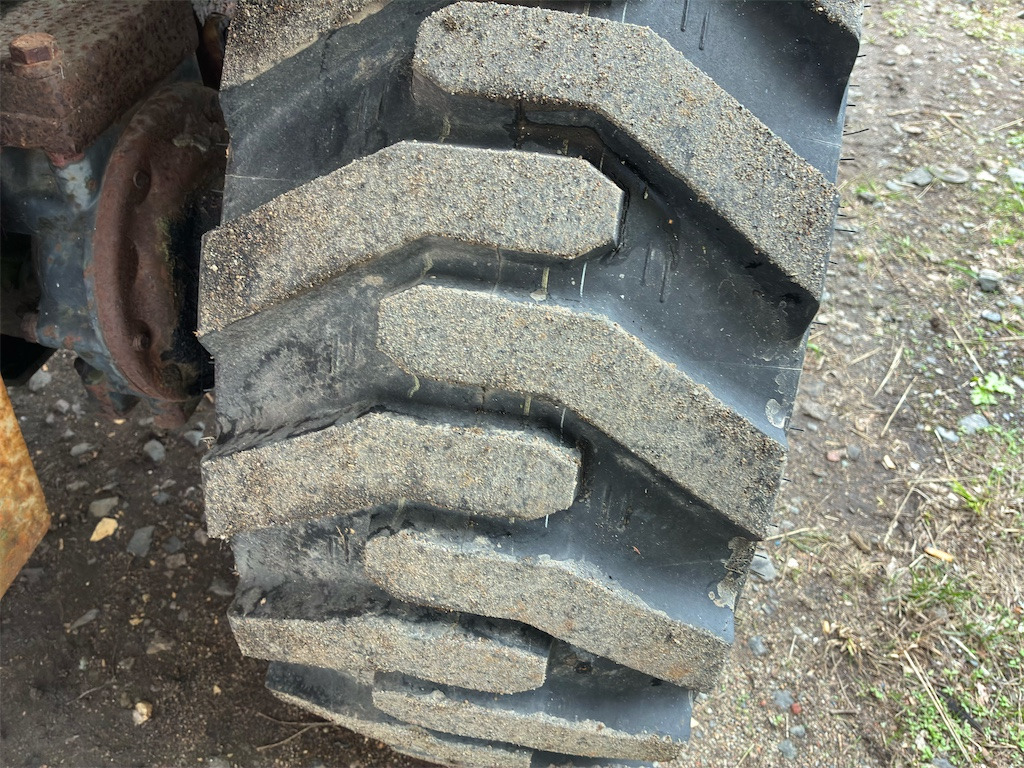Pá carregadora de rodas Bobcat 2400: foto 36