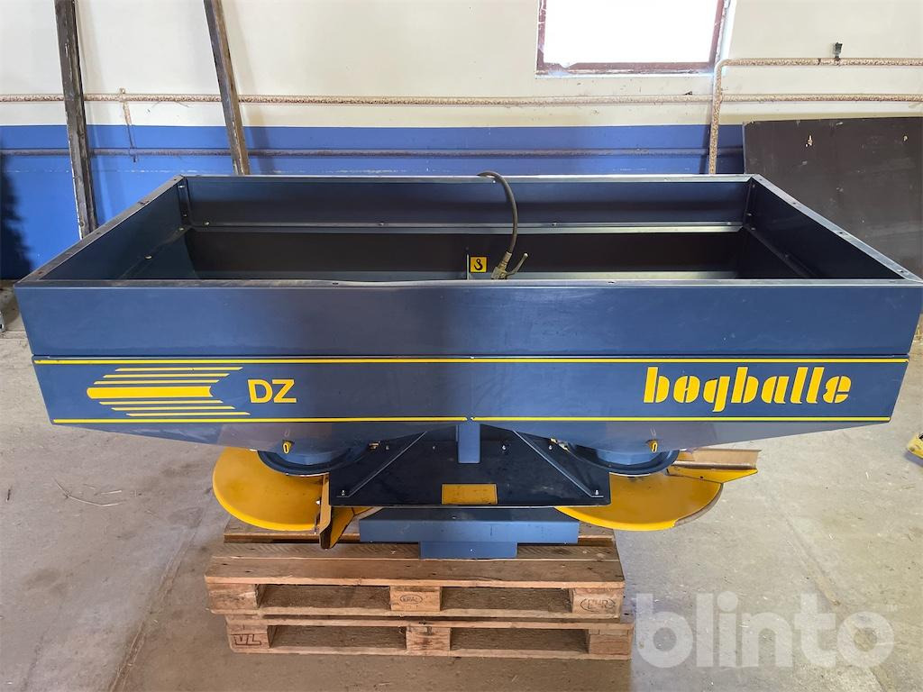 Bogballe DZ 750 - Distribuidor de fertilizantes: foto 1 Bogballe DZ 750 - Distribuidor de fertilizantes: foto 1