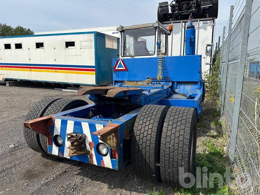 Bollnäs PT25 - Tractor de terminal: foto 4 Bollnäs PT25 - Tractor de terminal: foto 4