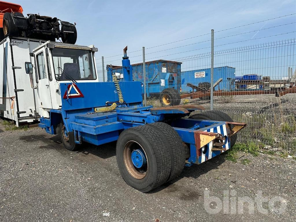 Bollnäs PT25 - Tractor de terminal: foto 5 Bollnäs PT25 - Tractor de terminal: foto 5
