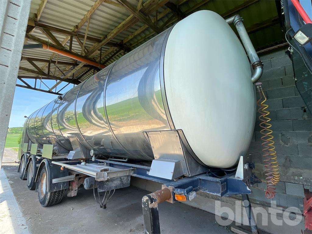 Burg (1999) - Cisterna de chorume: foto 1 Burg (1999) - Cisterna de chorume: foto 1