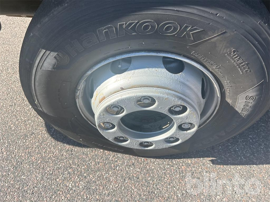 Camião MERCEDES-BENZ Atego - Öppningsbar sida: foto 11