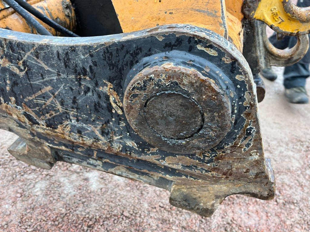 Escavadeira de rodas Case WX165: foto 42