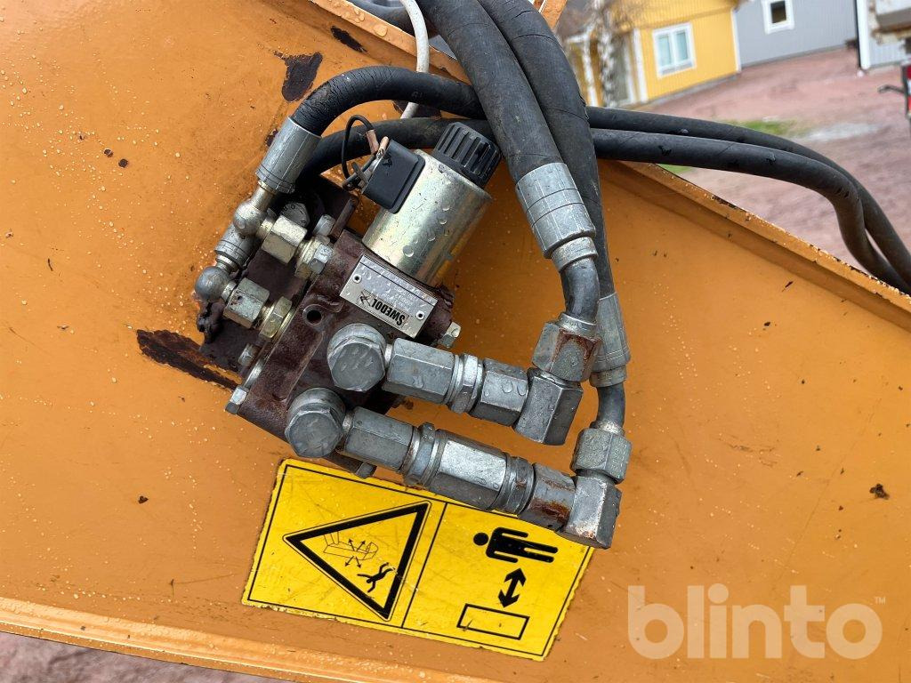 Escavadeira de rodas Case WX165: foto 48