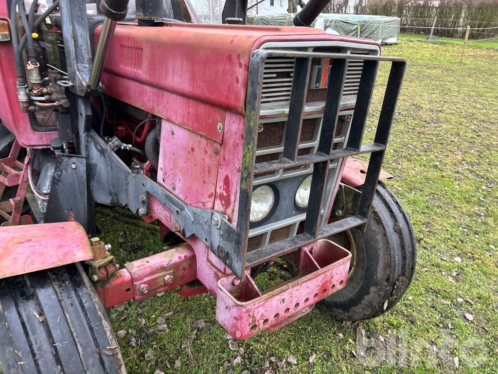 Trator INTERNATIONAL 685 XL: foto 24