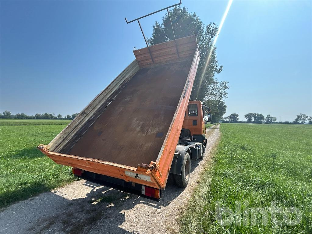 Camião basculante Iveco M812 (2010): foto 9
