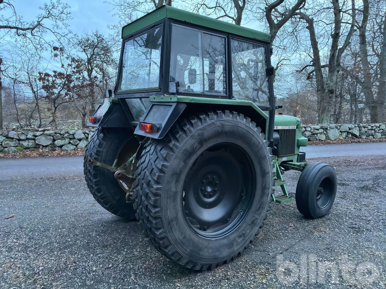 JOHN DEERE 2130 - Trator: foto 5 JOHN DEERE 2130 - Trator: foto 5