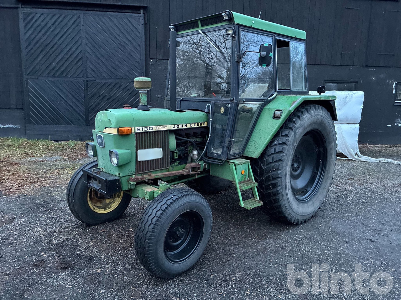 JOHN DEERE 2130 - Trator: foto 1 JOHN DEERE 2130 - Trator: foto 1
