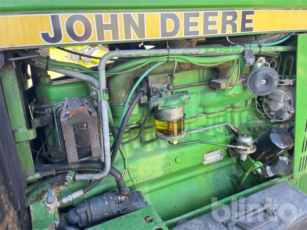 Trator JOHN DEERE 3640 MFWD: foto 45