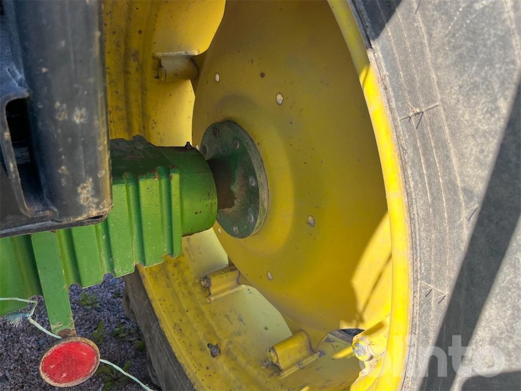 Trator JOHN DEERE 3640 MFWD: foto 34