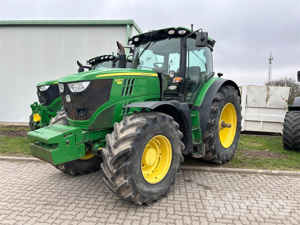 John Deere 6210 R (2013) - Trator: foto 1 John Deere 6210 R (2013) - Trator: foto 1