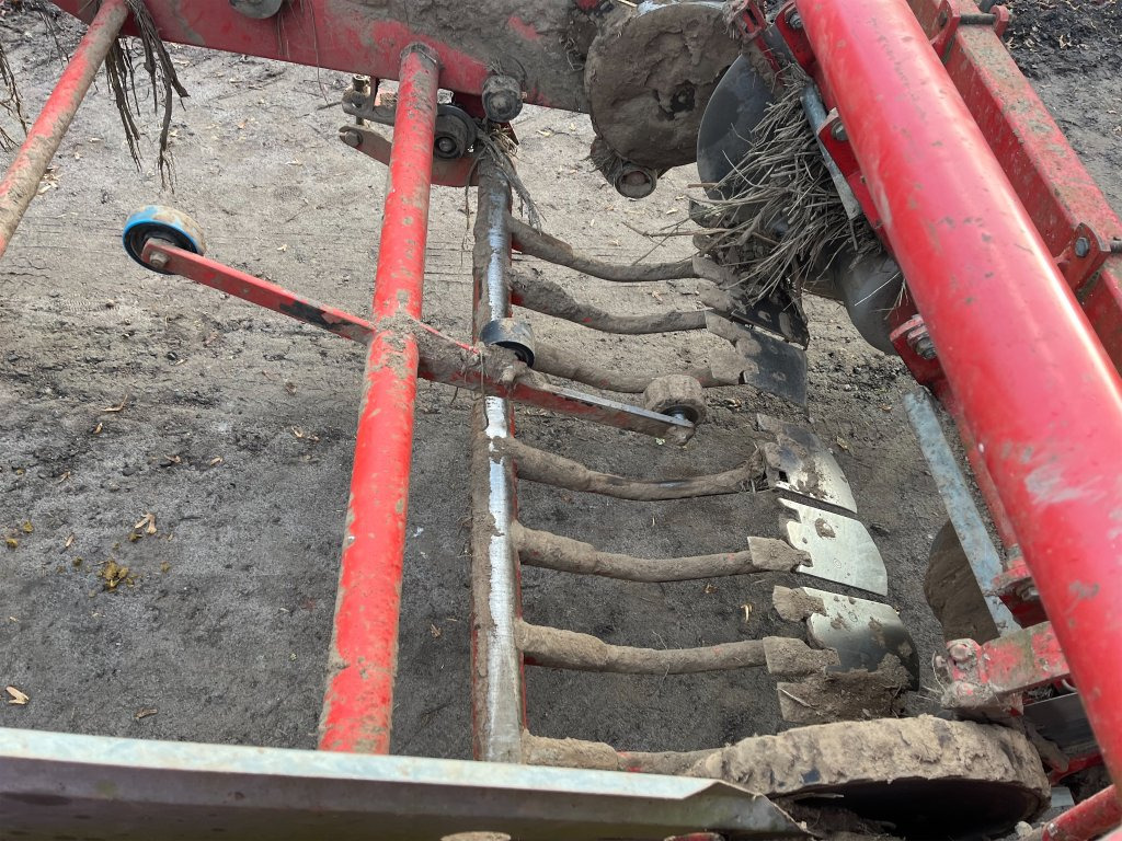 Colheitadeira de batatas Kverneland UN2200: foto 14