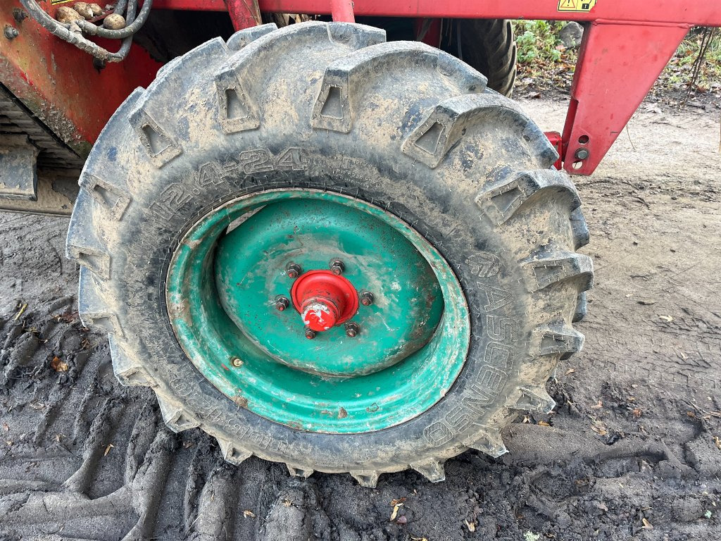 Colheitadeira de batatas Kverneland UN2200: foto 21