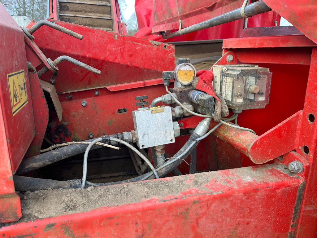 Colheitadeira de batatas Kverneland UN2200: foto 42