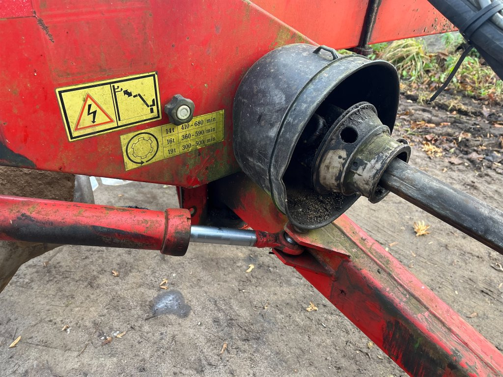 Colheitadeira de batatas Kverneland UN2200: foto 9