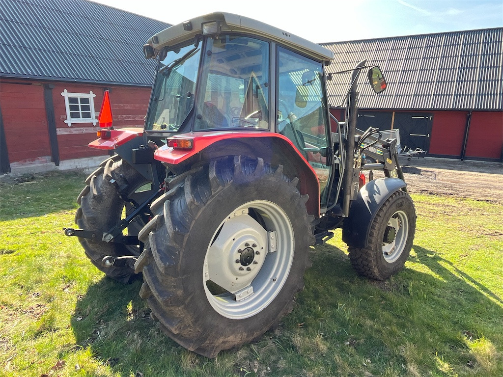 MASSEY FERGUSON 4335-4 - Trator: foto 5 MASSEY FERGUSON 4335-4 - Trator: foto 5