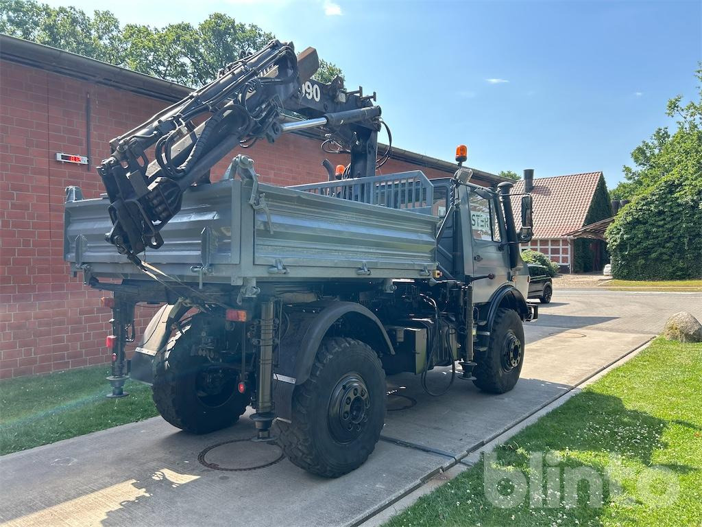 Mercedes Benz Unimog U1600 (1995) - Camião de caixa aberta/ Plataforma: foto 3 Mercedes Benz Unimog U1600 (1995) - Camião de caixa aberta/ Plataforma: foto 3