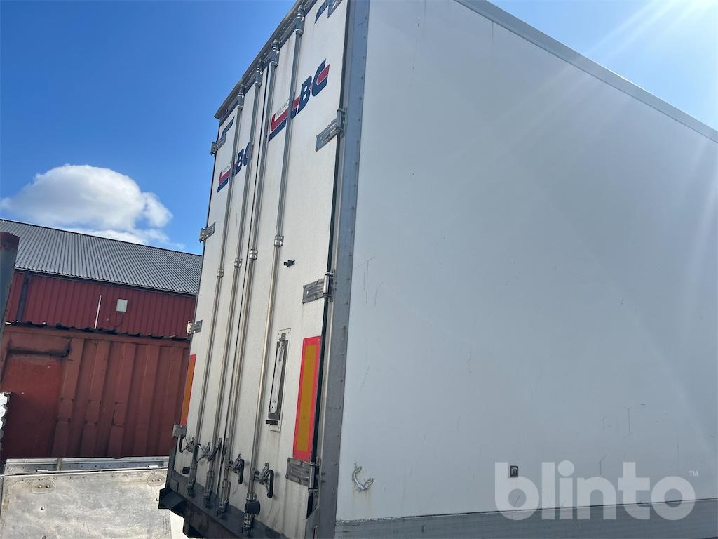 NÄRKO D4HB13N62 - Reboque isotérmico: foto 4 NÄRKO D4HB13N62 - Reboque isotérmico: foto 4