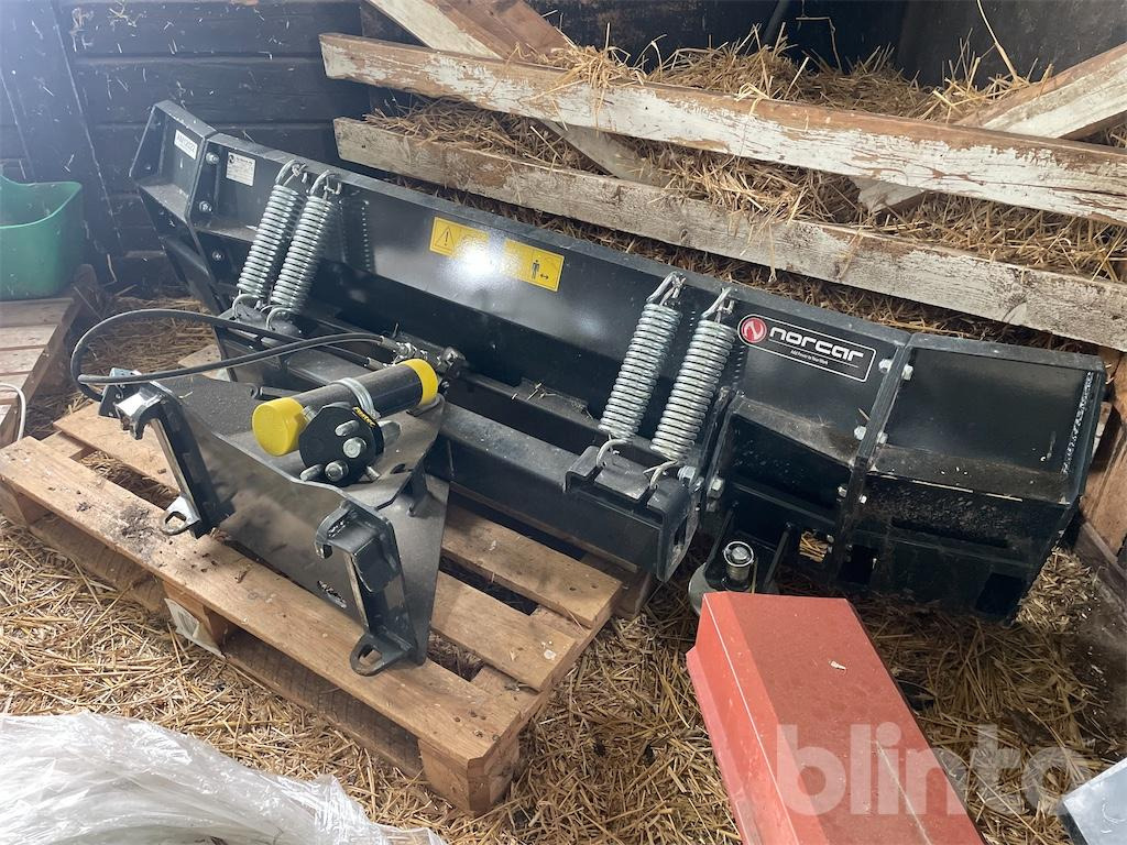 Norcar/ Avant - Lâmina limpa-neves: foto 1 Norcar/ Avant - Lâmina limpa-neves: foto 1