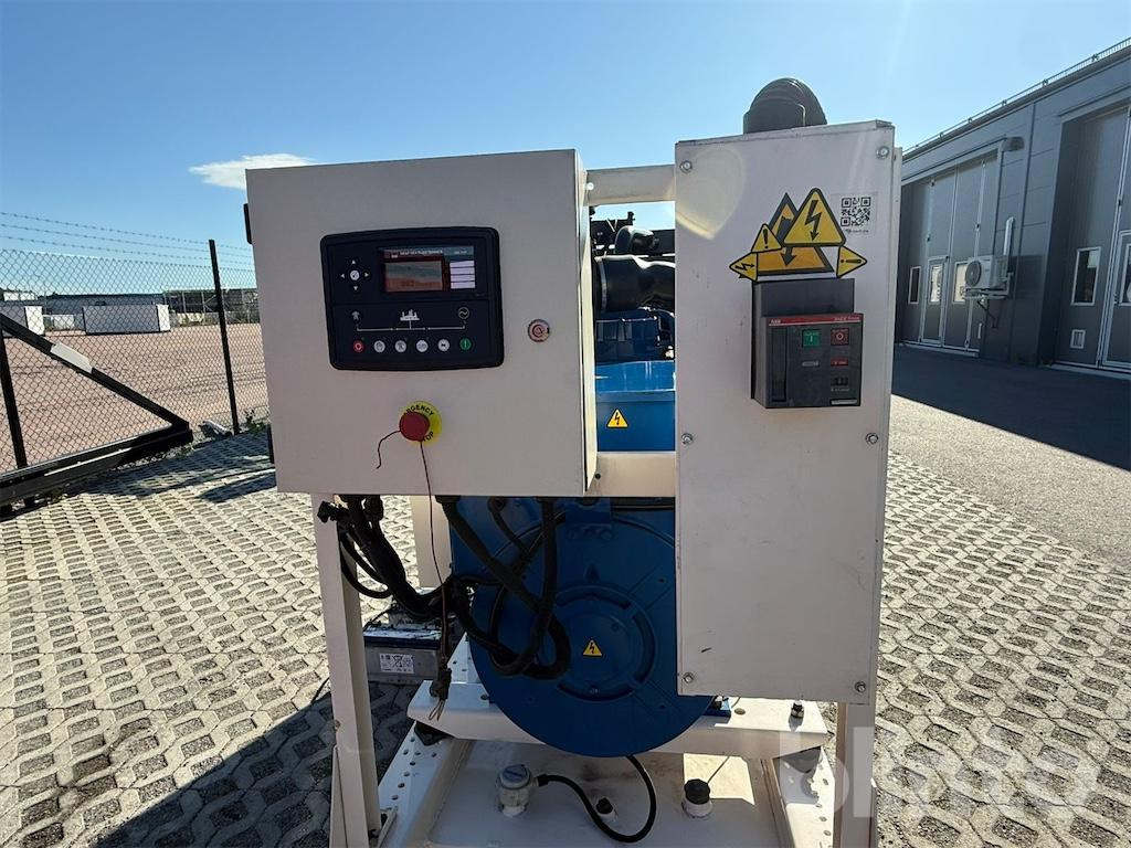 Perkins FG Wilson P250H2 250 kVA - Gerador elétrico: foto 2 Perkins FG Wilson P250H2 250 kVA - Gerador elétrico: foto 2
