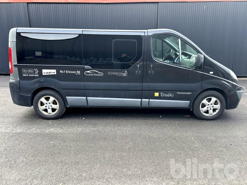 RENAULT JL TRAFIC PASSANGER - Minibus, Furgão de passageiros: foto 4 RENAULT JL TRAFIC PASSANGER - Minibus, Furgão de passageiros: foto 4