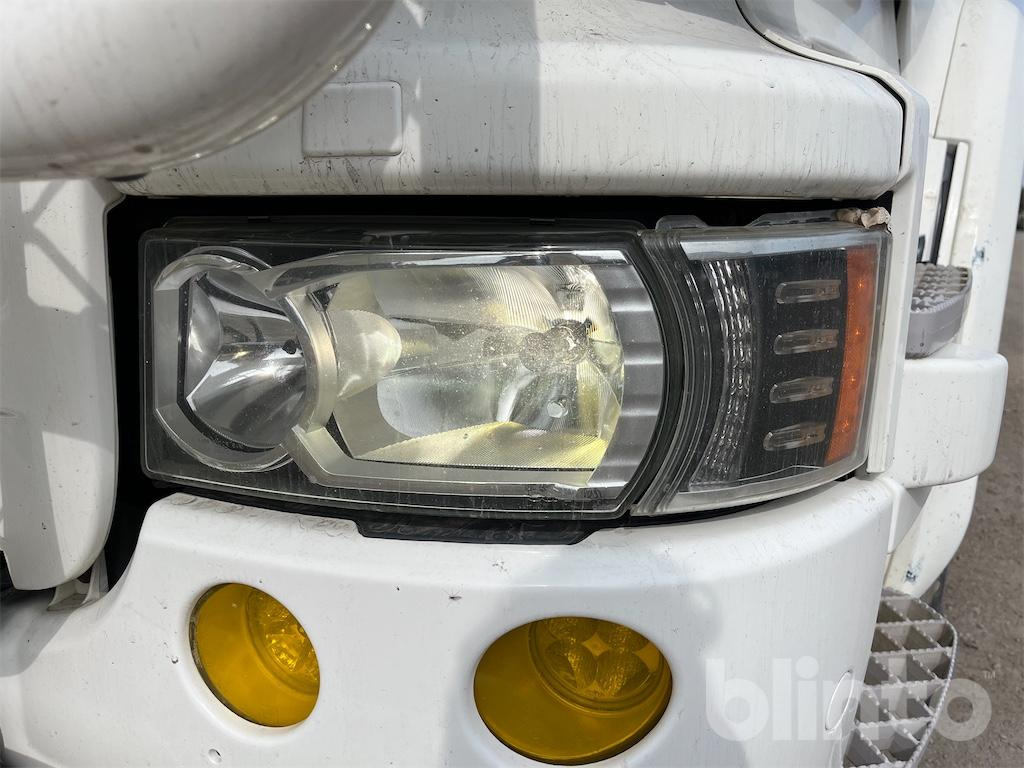 Camião polibenne SCANIA 520: foto 36