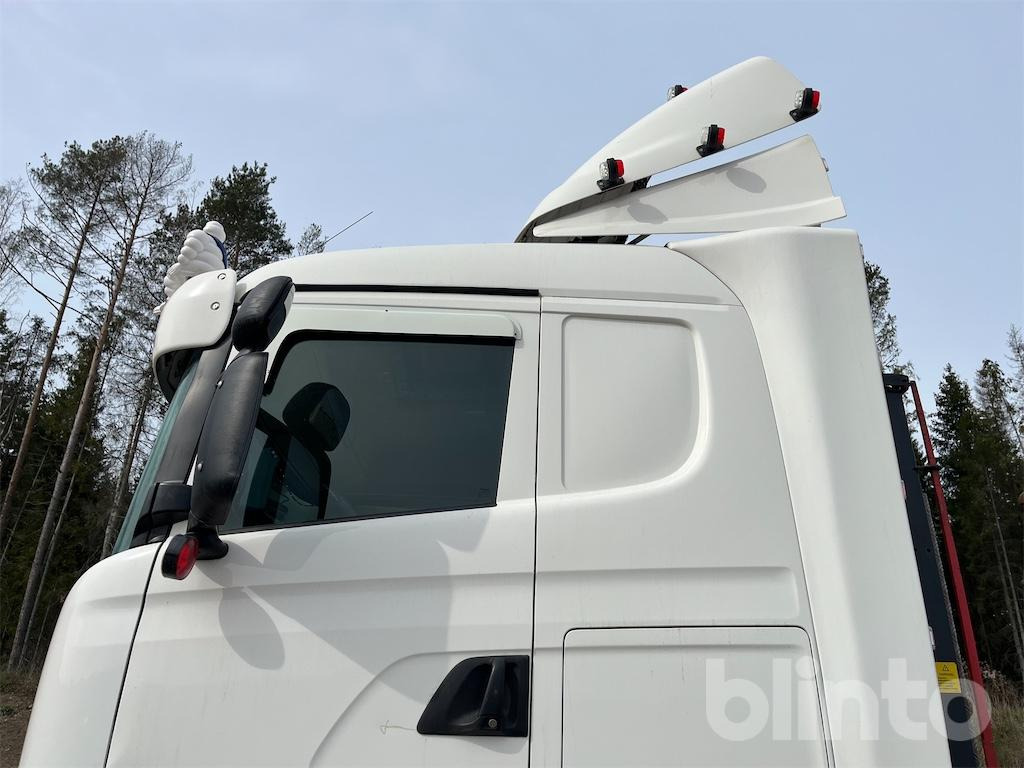 Camião polibenne SCANIA 520: foto 31