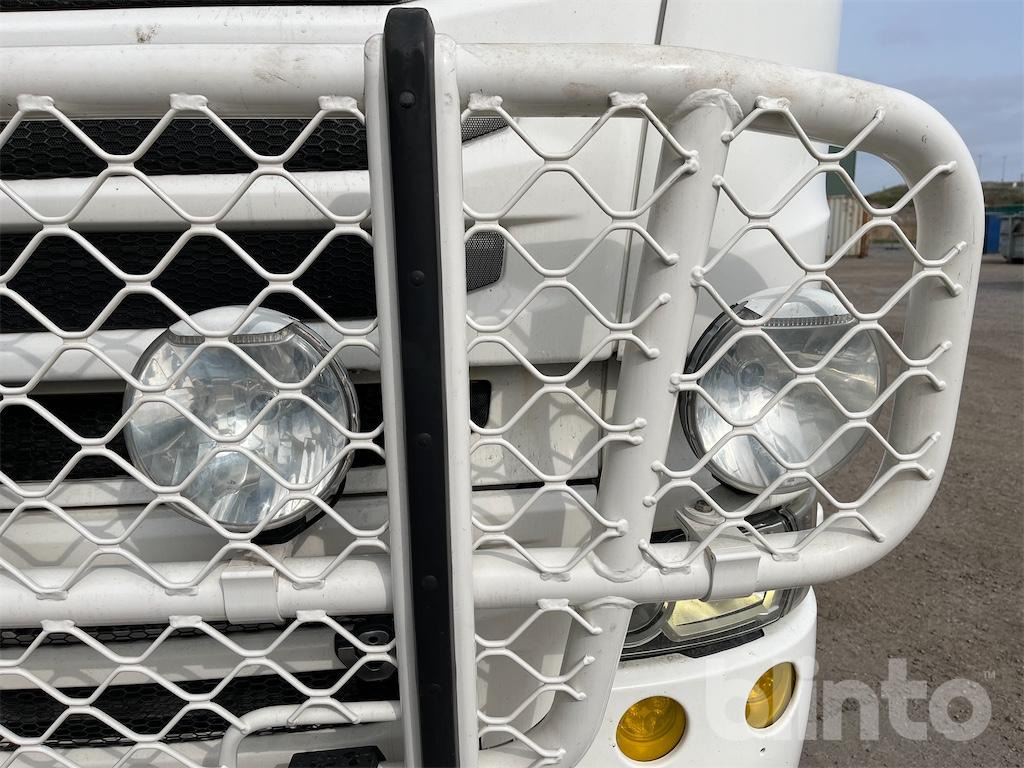 Camião polibenne SCANIA 520: foto 38