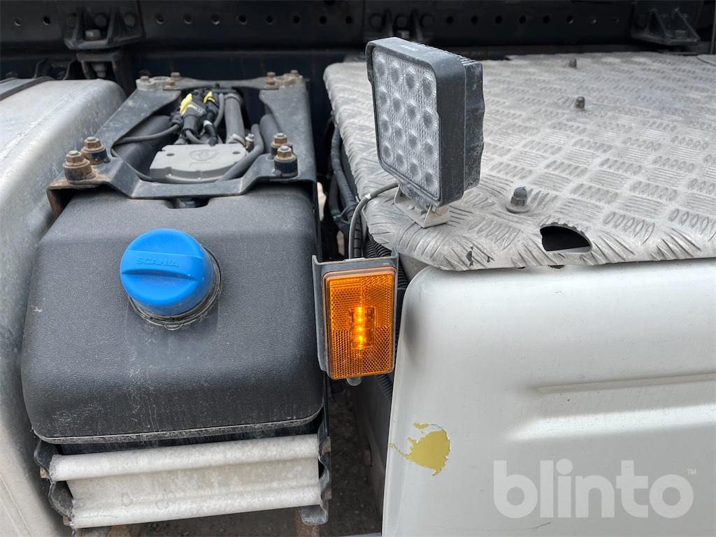 Camião polibenne SCANIA 520: foto 50