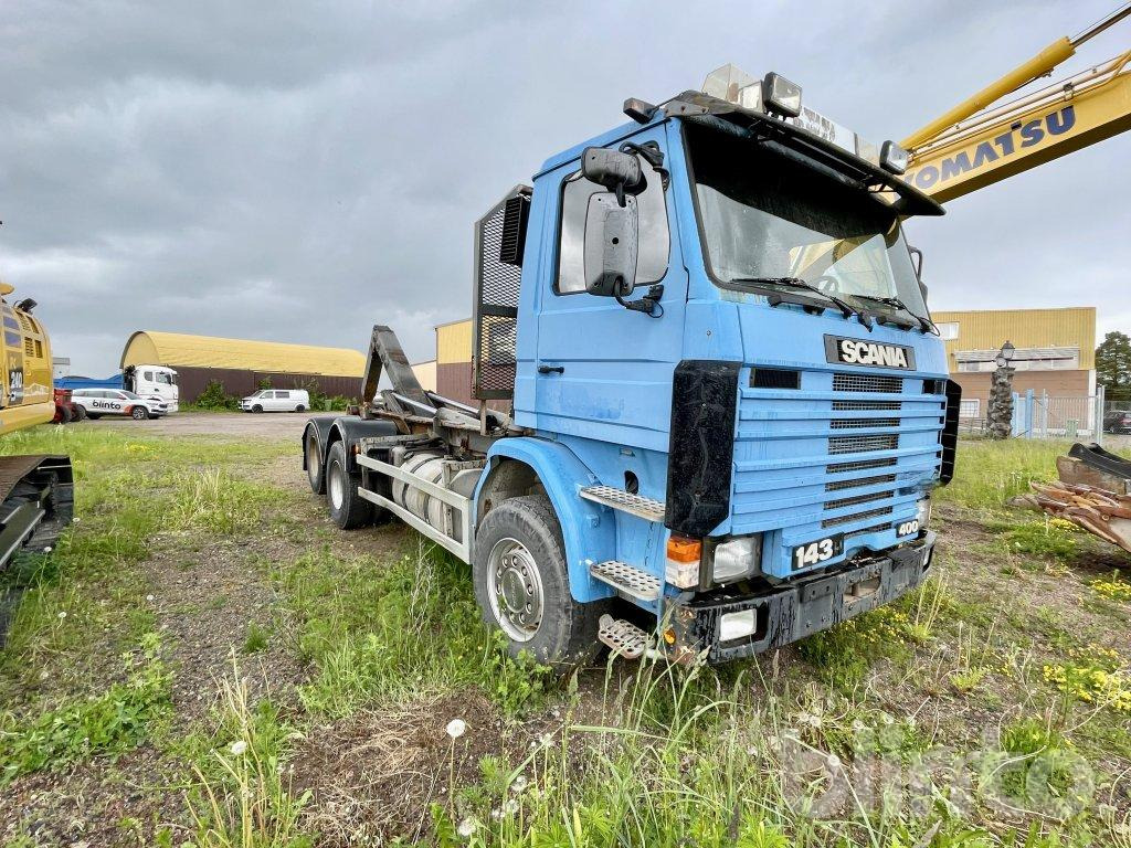 SCANIA R143HL6X2 AVK - Camião polibenne: foto 2 SCANIA R143HL6X2 AVK - Camião polibenne: foto 2