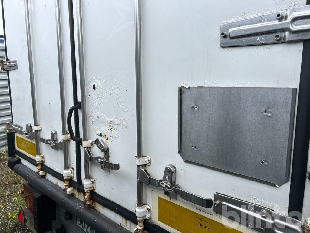 SCHMITZ SKO 24 - Reboque isotérmico: foto 5 SCHMITZ SKO 24 - Reboque isotérmico: foto 5