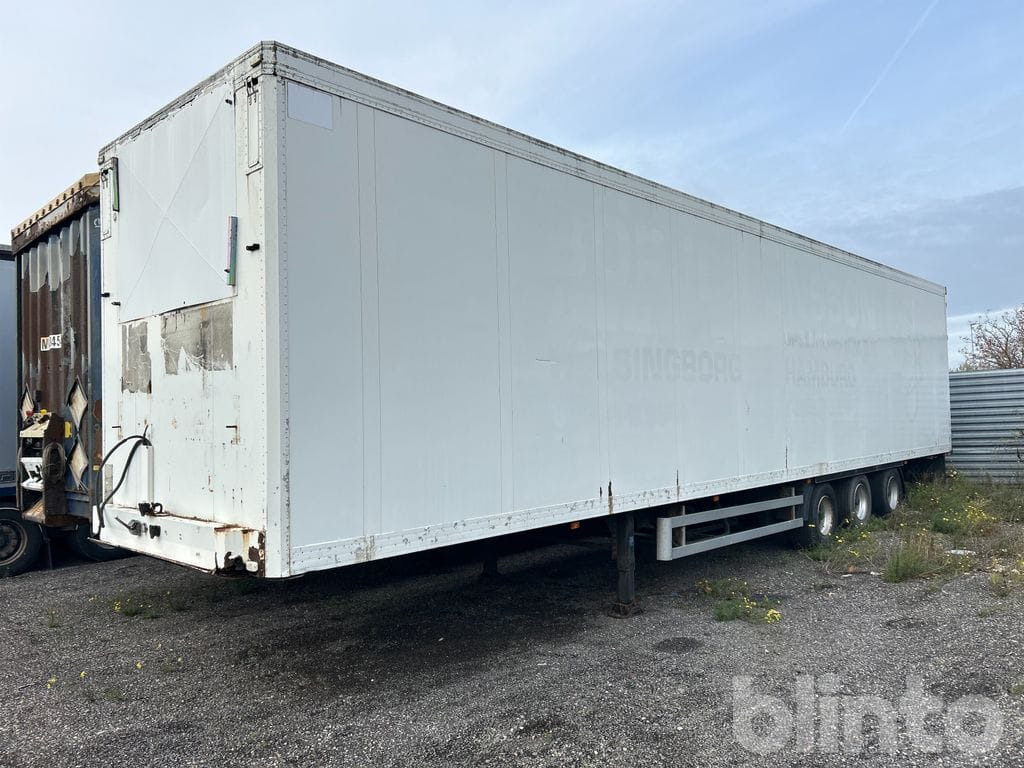 SCHMITZ SKO 24 - Reboque isotérmico: foto 1 SCHMITZ SKO 24 - Reboque isotérmico: foto 1