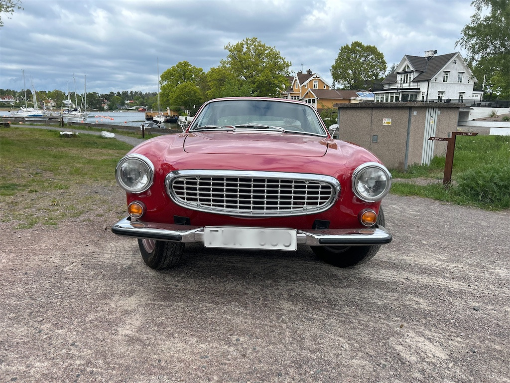 VOLVO 18335 VF - Automóvel: foto 2 VOLVO 18335 VF - Automóvel: foto 2