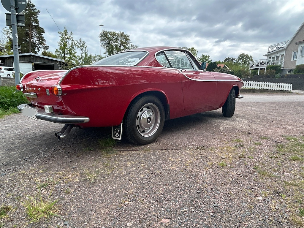 VOLVO 18335 VF - Automóvel: foto 5 VOLVO 18335 VF - Automóvel: foto 5