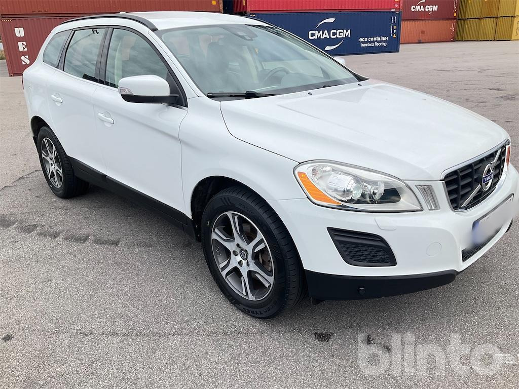 VOLVO D + XC60 - Automóvel: foto 2 VOLVO D + XC60 - Automóvel: foto 2