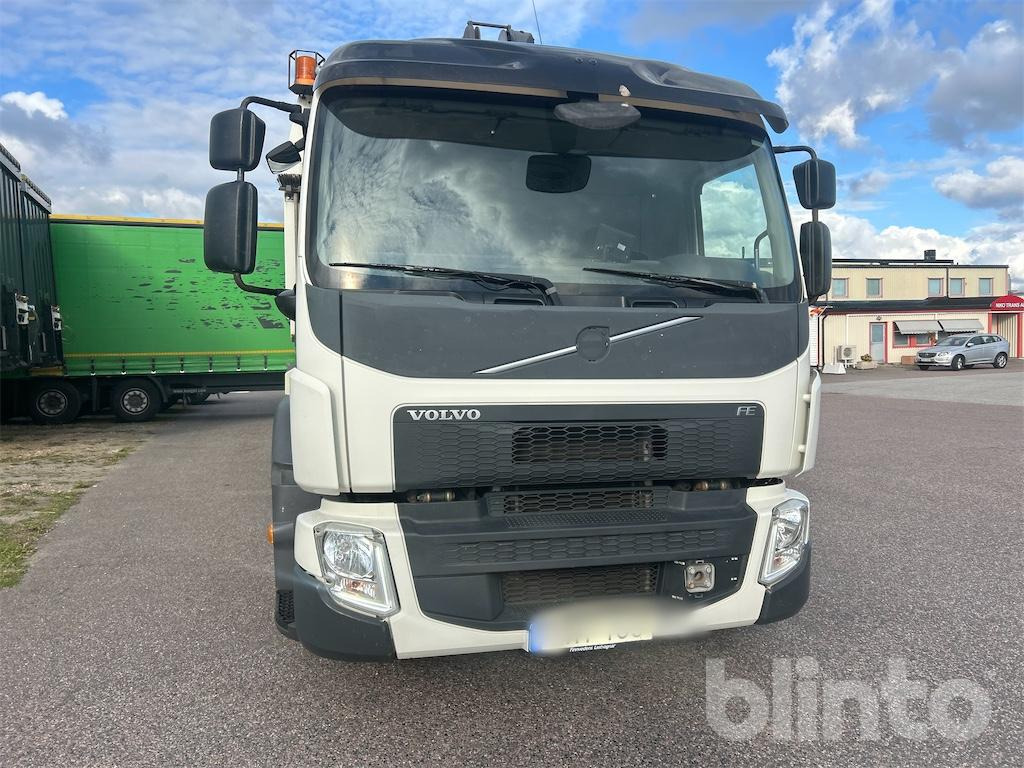 VOLVO FE 6X2 - Caminhão de lixo: foto 3 VOLVO FE 6X2 - Caminhão de lixo: foto 3