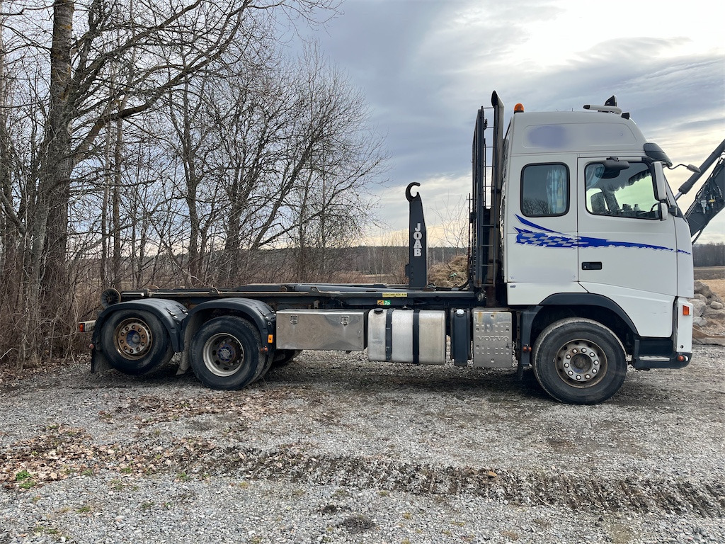 VOLVO FH- 440 6*2 - Camião polibenne: foto 4 VOLVO FH- 440 6*2 - Camião polibenne: foto 4