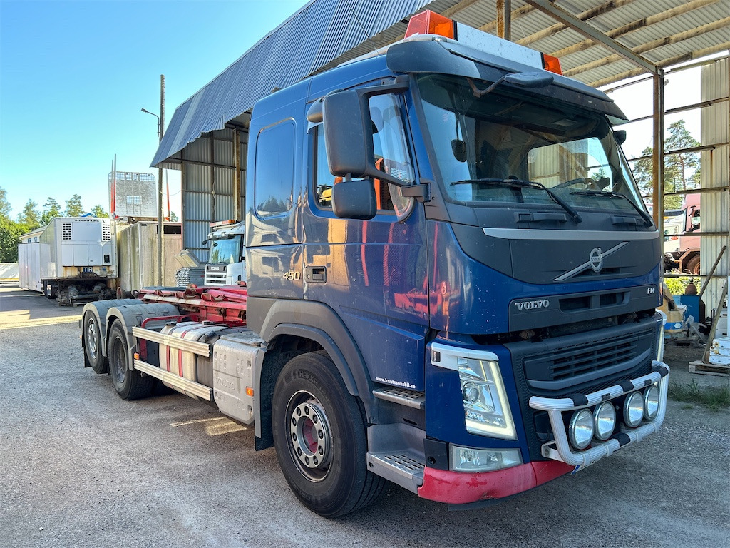 VOLVO FM 6*2 - Camião polibenne: foto 3 VOLVO FM 6*2 - Camião polibenne: foto 3
