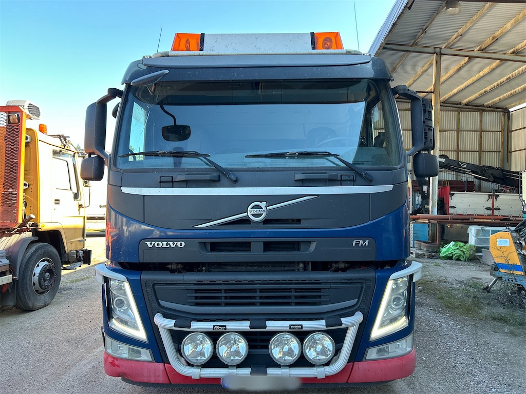 VOLVO FM 6*2 - Camião polibenne: foto 2 VOLVO FM 6*2 - Camião polibenne: foto 2