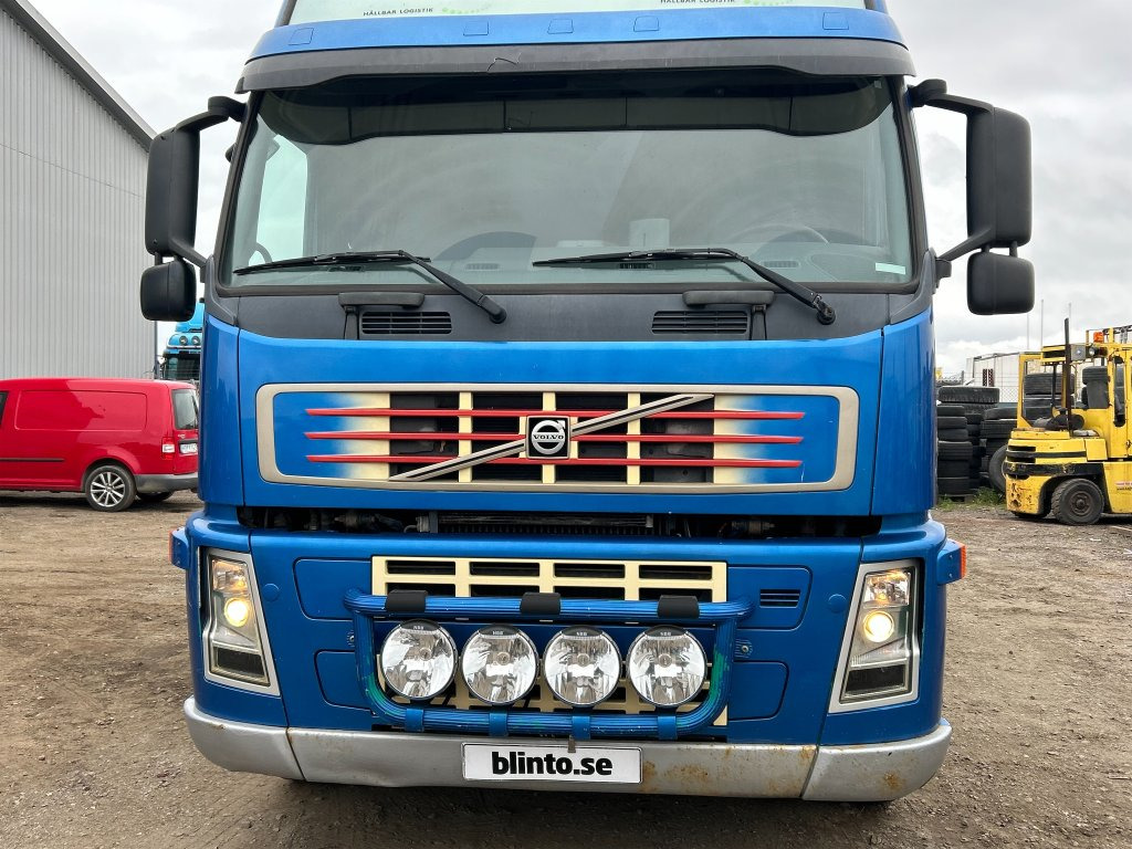VOLVO FM12 6*2 - Camião basculante, Camião grua: foto 2 VOLVO FM12 6*2 - Camião basculante, Camião grua: foto 2
