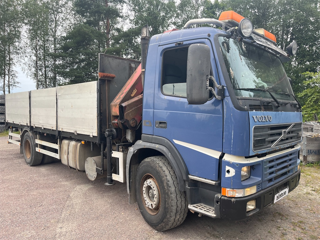 VOLVO FM7 4X2 - Camião de caixa aberta/ Plataforma, Camião grua: foto 3 VOLVO FM7 4X2 - Camião de caixa aberta/ Plataforma, Camião grua: foto 3