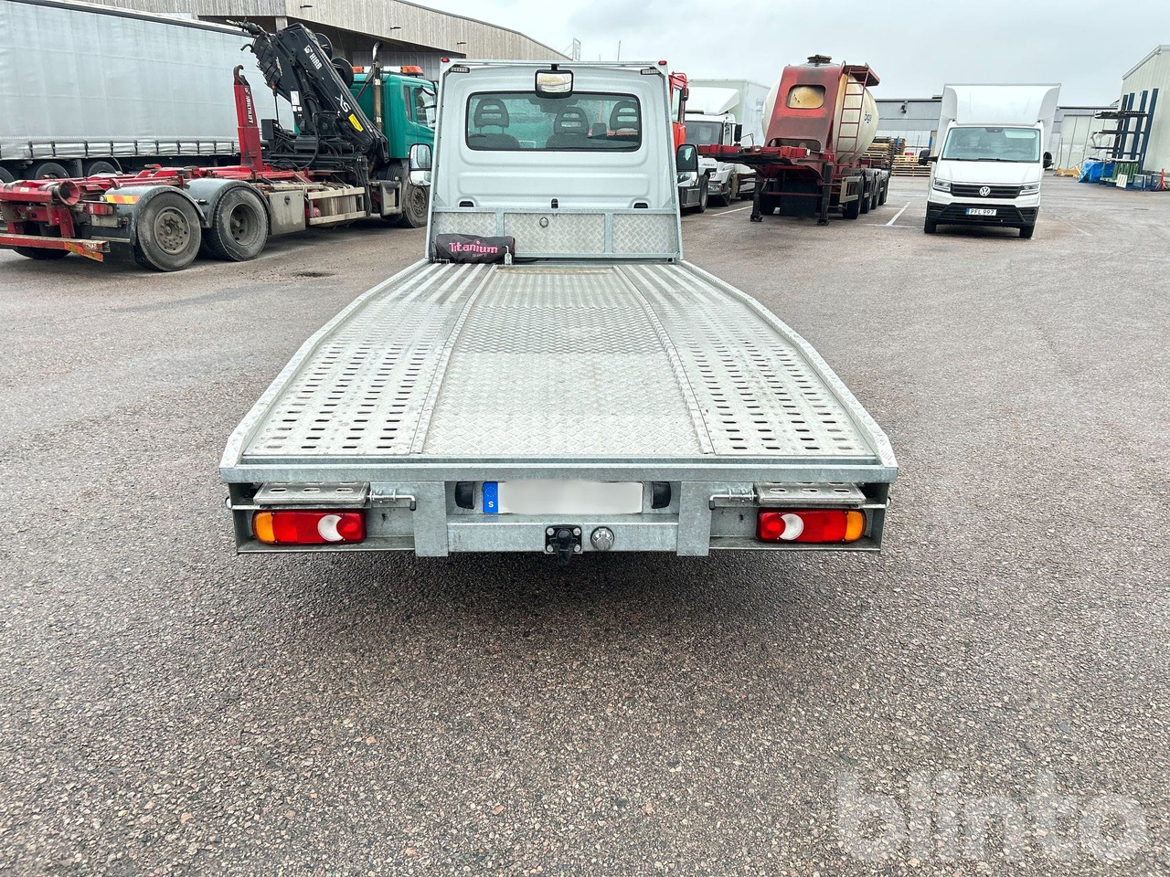 IVECO Dalily Bärgarbil 156HK automat - Veículo comercial: foto 4 IVECO Dalily Bärgarbil 156HK automat - Veículo comercial: foto 4