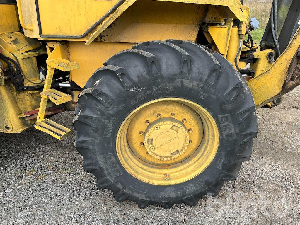 Retroescavadeira Volvo BM 6300 med redskap: foto 10