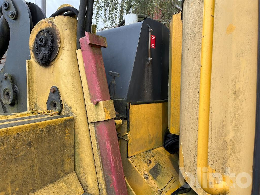 Retroescavadeira Volvo BM 6300 med redskap: foto 19