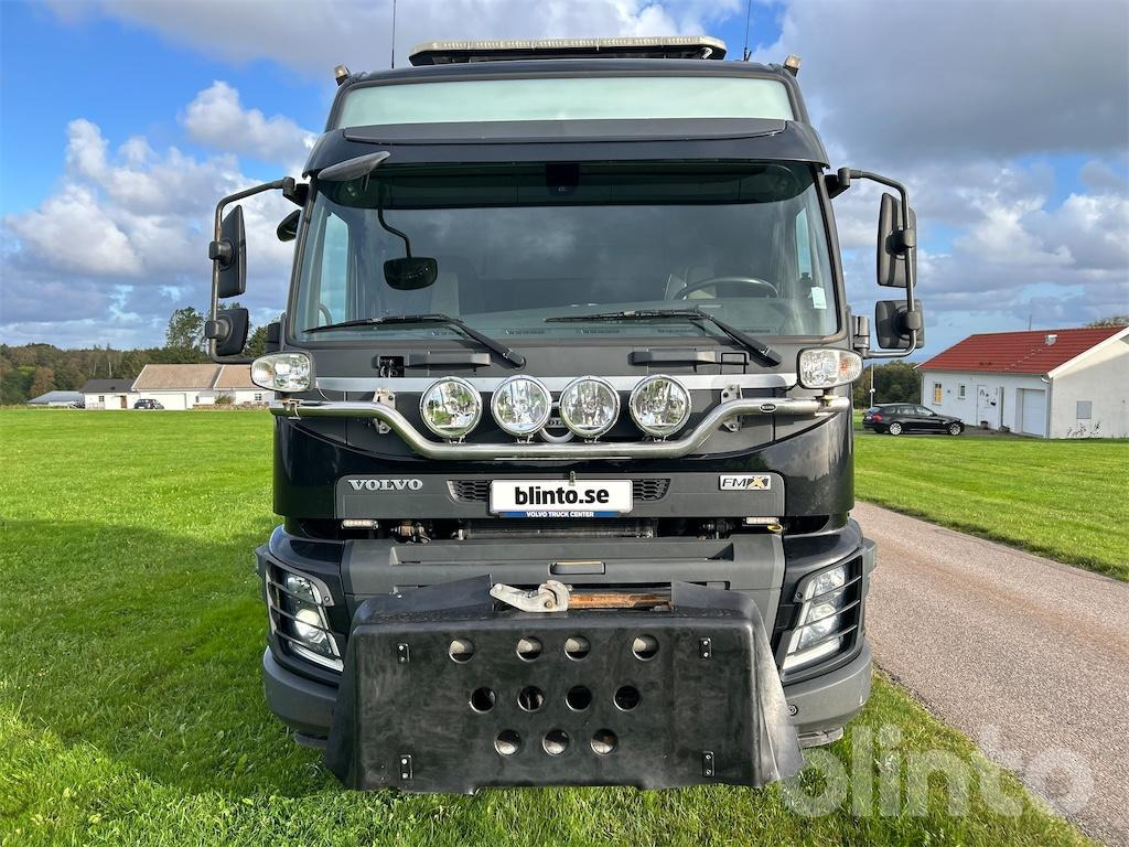 Volvo FMX460 6x2 HIAB Ultima 18T - Camião polibenne: foto 2 Volvo FMX460 6x2 HIAB Ultima 18T - Camião polibenne: foto 2