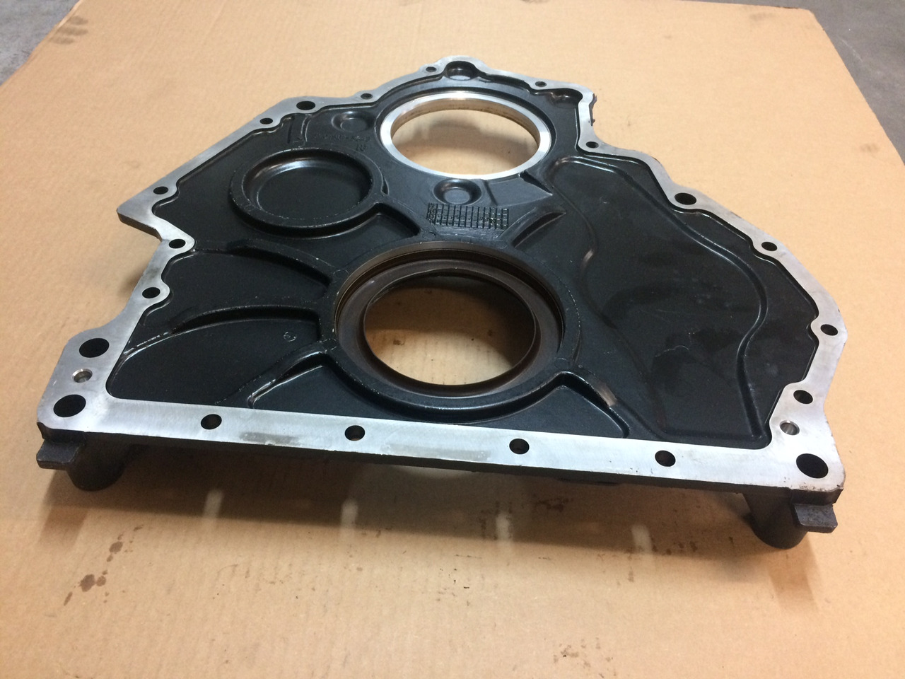 COPERCHIO BASAMENTO MAN 51015015025 - Cárter por Camião: foto 5 COPERCHIO BASAMENTO MAN 51015015025 - Cárter por Camião: foto 5